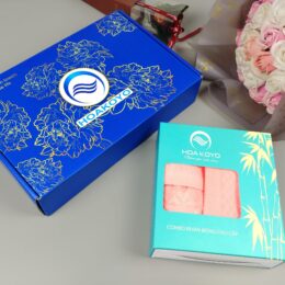 Một mẫu hộp khăn quà tặng được sản xuất theo yêu cầu
