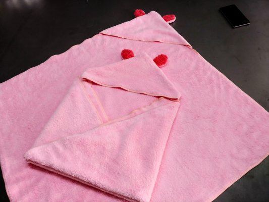 Khăn quấn lông cừu cho bé