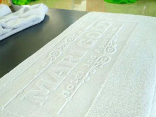 khăn khách sạn dệt logo