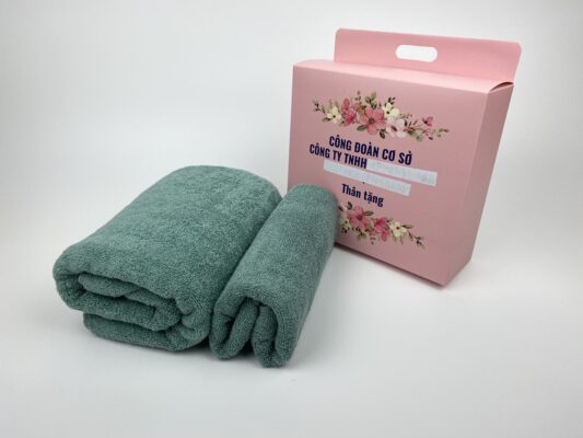 Hộp khăn quà tặng 8-3