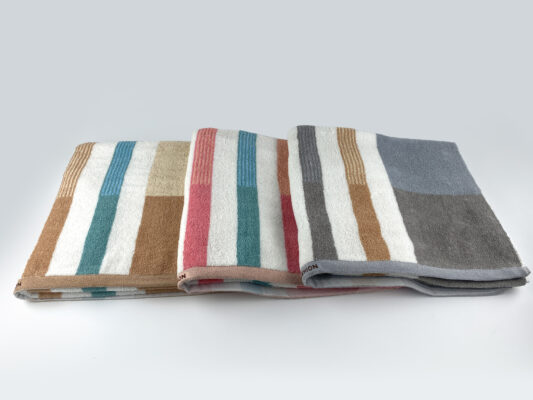 Khăn tắm Cotton nhập khẩu 70x140cm kẻ ô - KNTC7012