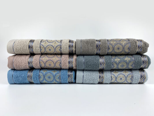 Khăn tắm Cotton giá rẻ 70x140 dí hoa văn nhập khẩu - KNTC7006R