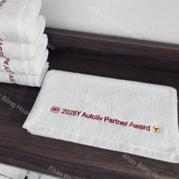 khăn mặt cotton cao cấp thêu chữ theo yêu cầu đại diện